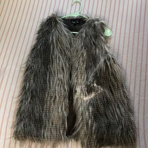 Fur vest
